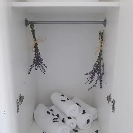 Nijona Apartment *