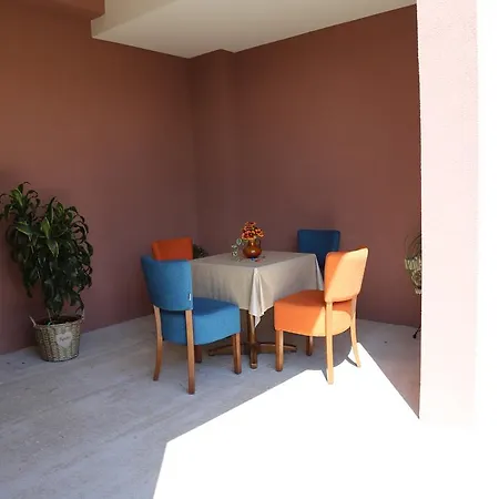 Nijona Apartment